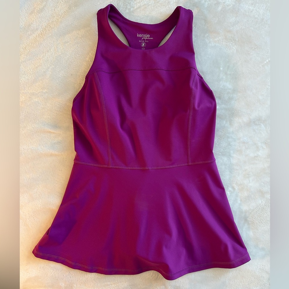 Kensie Fuchsia peplum racerback Tank. Small